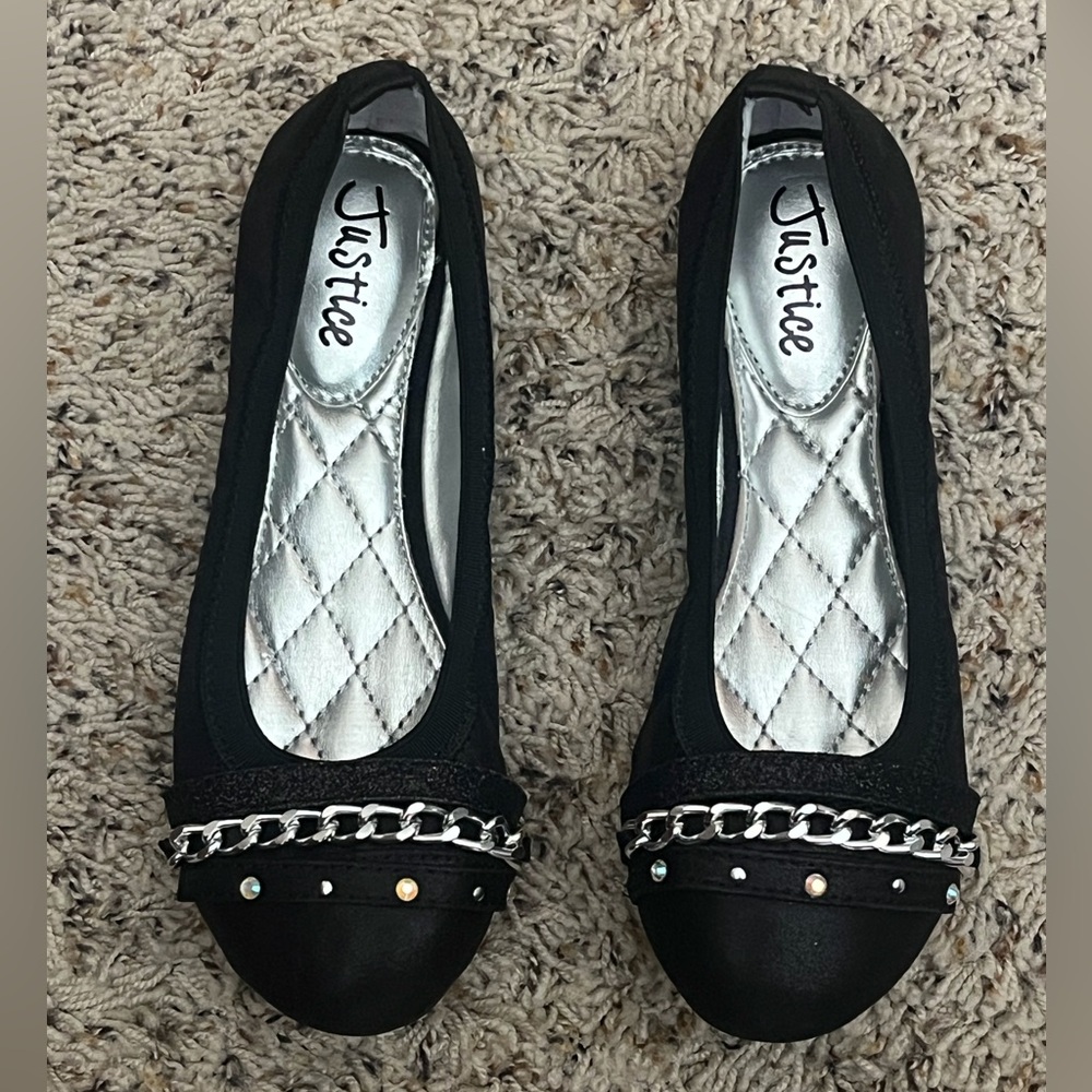 NEW!
Justice Black Chain Embellished Girl’s Flats